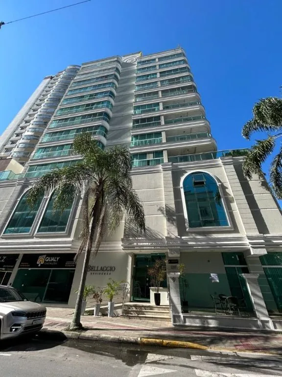 Apartamento à Venda em Itajaí no Centro: 3 Quartos, 110m², 3 Suítes e 2 Vagas de Garagem - Foto 2