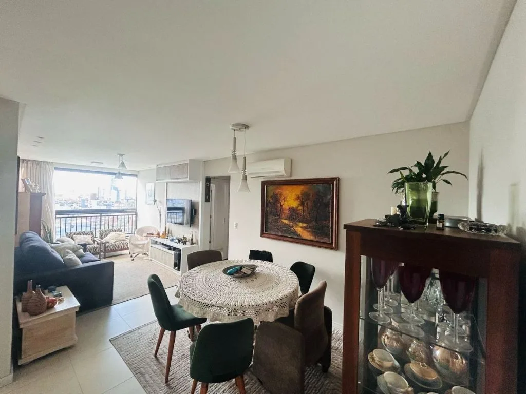 Apartamento à Venda em Itajaí no Dom Bosco: 2 Quartos, 75m², 1 Suíte e 1 Vaga de Garagem - Foto 2