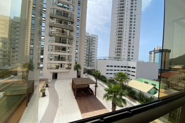 Apartamento à Venda em Itajaí no Fazenda: 3 Quartos, 95m², 1 Suíte e 2 Vagas de Garagem - Foto 1