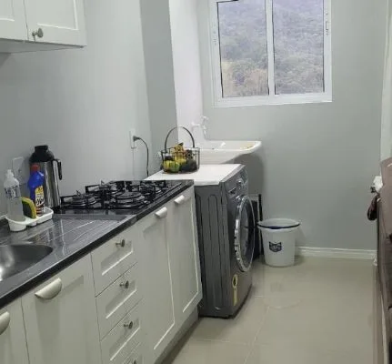 Apartamento à Venda em Itajaí no Ressacada: 2 Quartos, 47m², 1 Vaga de Garagem - Foto 1