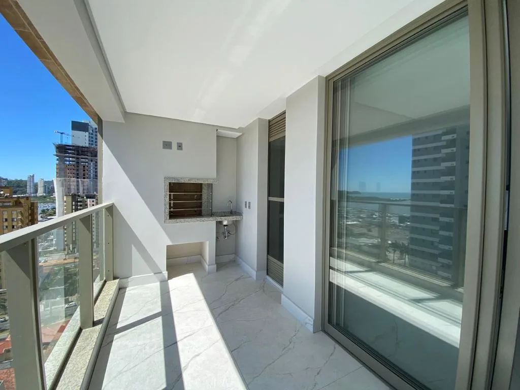 Apartamento à Venda em Itajaí no Centro: 3 Quartos, 138m², 3 Suítes e 2 Vagas de Garagem - Foto 2