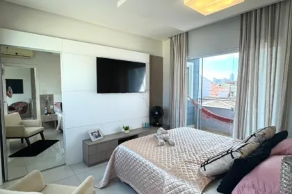 Sobrado para Venda em Itajaí no São João com 3 Quartos e 263m² | 1 Suíte e 2 Vagas de Garagem - Foto 5