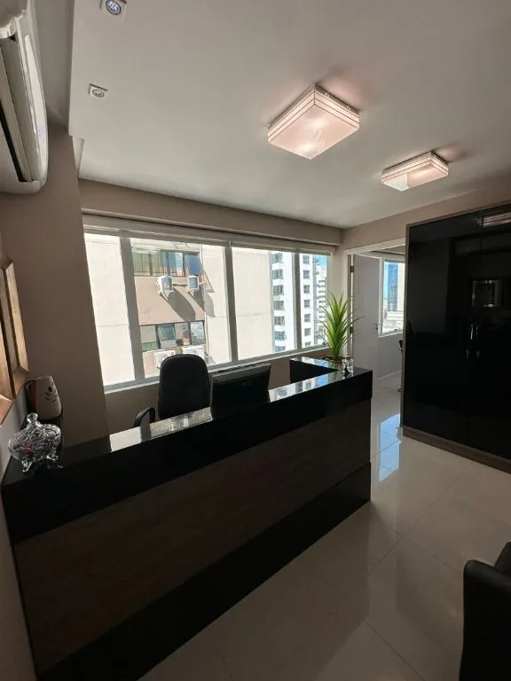 Sala Comercial para alugar em Itajaí no Centro: 34m², 1 Vaga de Garagem - Foto 3