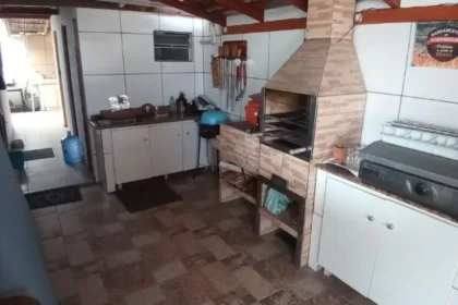Casa para Venda em Itajaí no São Vicente com 6 Quartos e 310m² | 2 Suítes e 3 Vagas de Garagem - Foto 13