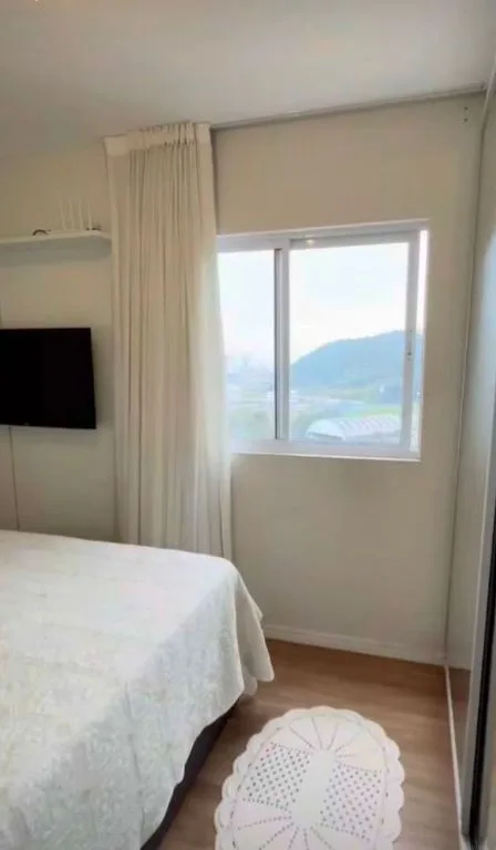 Apartamento à Venda em Itajaí no Carvalho: 2 Quartos, 63M², 1 Suíte e 1 Vaga de Garagem (Ref: 90)