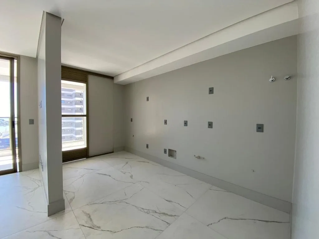Apartamento à Venda em Itajaí no Centro: 3 Quartos, 138m², 3 Suítes e 2 Vagas de Garagem - Foto 5