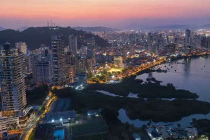 Apartamento para Venda em Itajaí no Fazenda com 3 Quartos e 96m² | Varanda Gourmet e Salão de Festas - Foto 25