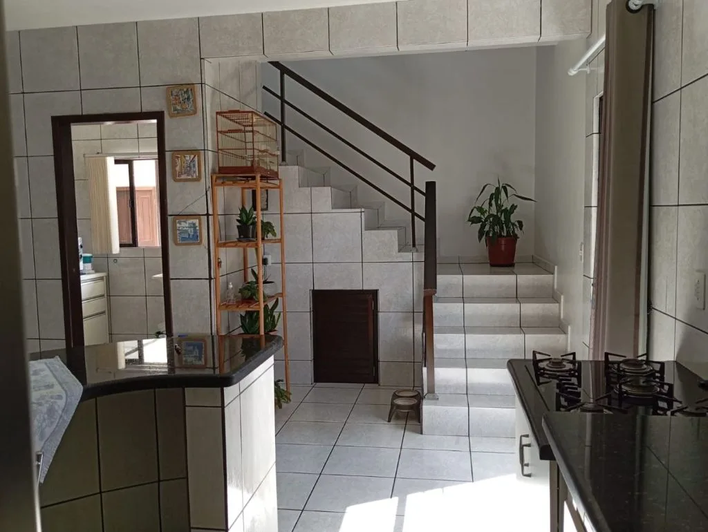 Casa à Venda em Itajaí no São Vicente: 4 Quartos, 240m², 2 Vagas de Garagem - Foto 14