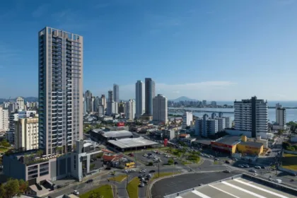 Apartamento para Venda em Itajaí no Centro com 2 Quartos e 61m² | Piscina e Varanda Gourmet - Foto 19