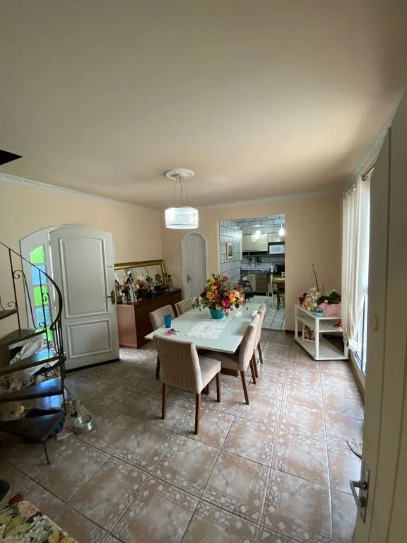 Casa à Venda em Itajaí no Dom Bosco: 4 Quartos, 187m², 2 Suítes - Foto 2