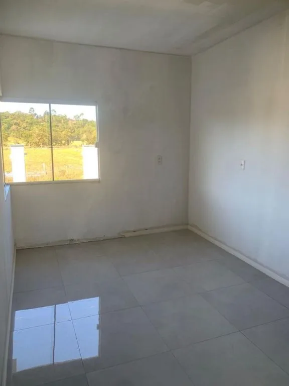 Casa à Venda em Itajaí no Paciência: 3 Quartos, 112m², 1 Suíte e 2 Vagas de Garagem - Foto 5