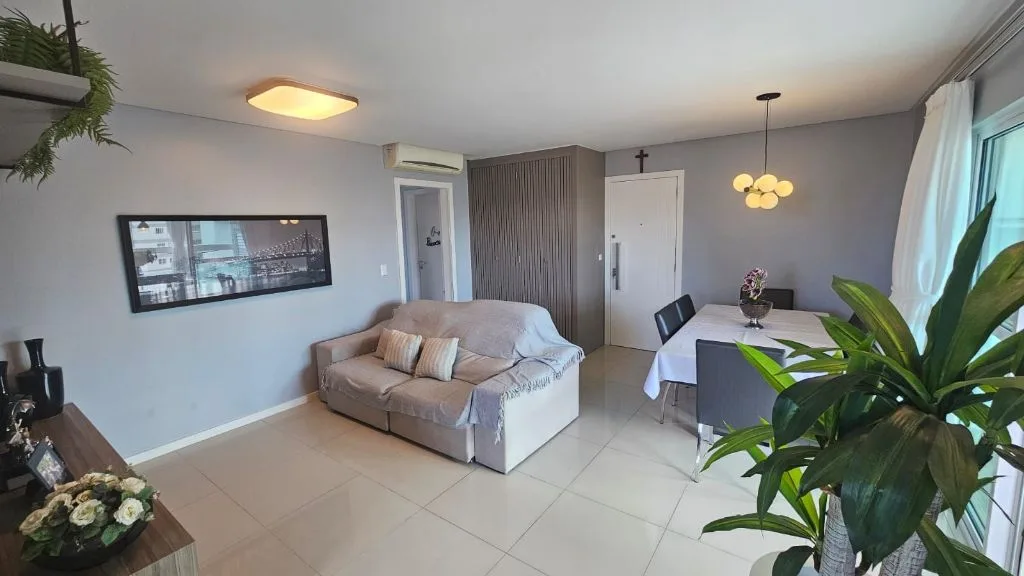 Apartamento à Venda em Itajaí no Centro: 3 Quartos, 111m², 1 Suíte e 2 Vagas de Garagem - Foto 4