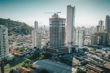Apartamento para Venda em Itajaí no Centro com 4 Quartos e 200m² | Piscina e Varanda Gourmet - Foto 17