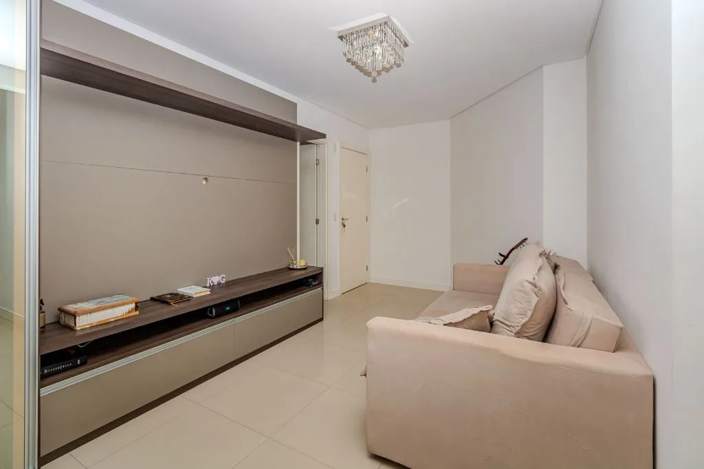 Apartamento à Venda em Itajaí no Centro: 2 Quartos, 77m², 2 Suítes e 1 Vaga de Garagem - Foto 4