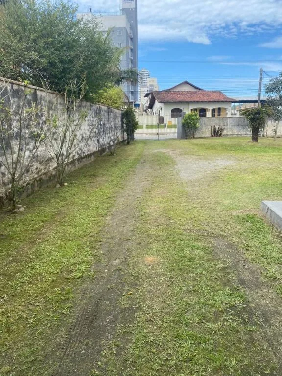 Terreno à Venda em Itajaí no São João: 1776m² - Foto 4
