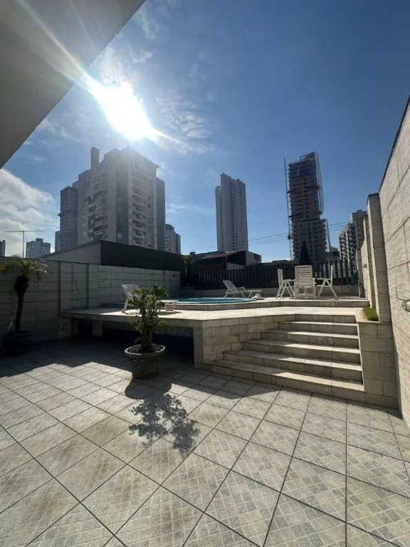 Casa para alugar em Itajaí no Centro: 5 Quartos, 550m², 2 Vagas de Garagem - Foto 28