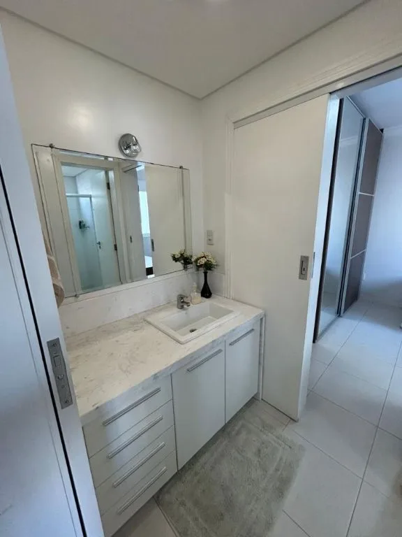 Apartamento à Venda em Itajaí no Centro: 3 Quartos, 110m², 3 Suítes e 2 Vagas de Garagem - Foto 13