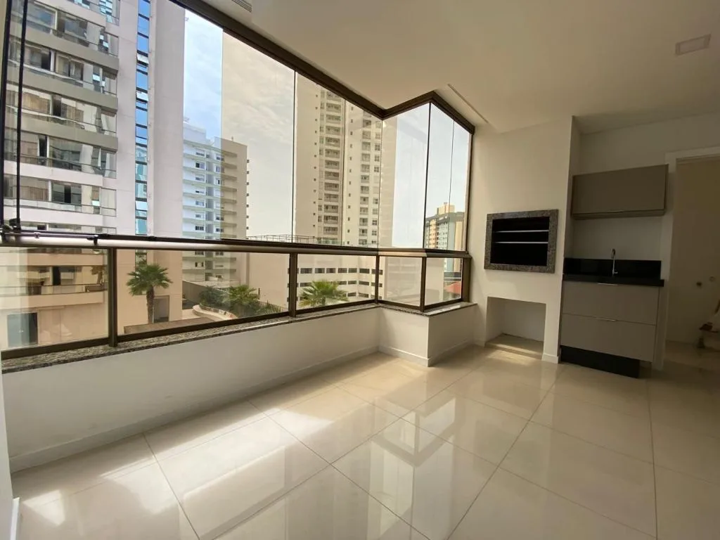 Apartamento à Venda em Itajaí no Fazenda: 3 Quartos, 95m², 1 Suíte e 2 Vagas de Garagem - Foto 4