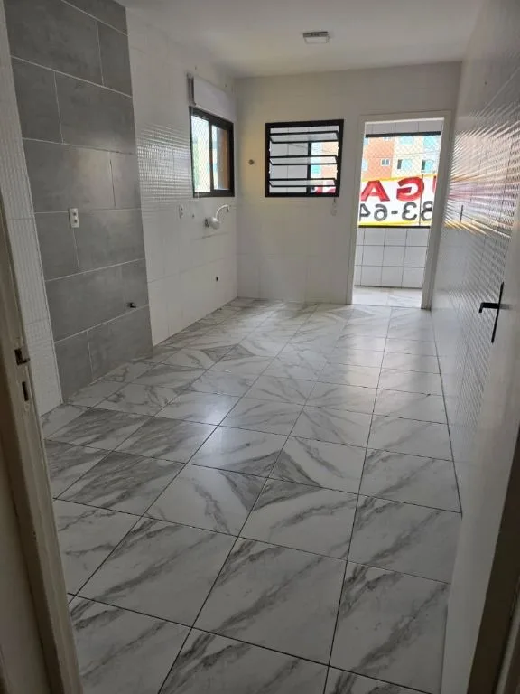 Apartamento à Venda em Itajaí no Centro: 3 Quartos, 104m², 1 Suíte e 1 Vaga de Garagem - Foto 2