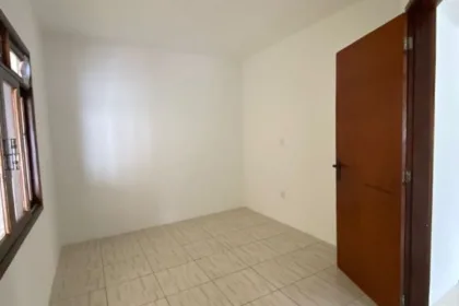 Casa para Aluguel em Itajaí no Espinheiros com 3 Quartos e 120m² | 1 Suíte e 3 Vagas de Garagem - Foto 3