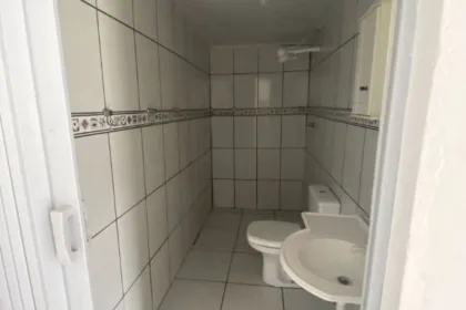 Casa para Aluguel em Itajaí no Espinheiros com 3 Quartos e 120m² | 1 Suíte e 3 Vagas de Garagem - Foto 16
