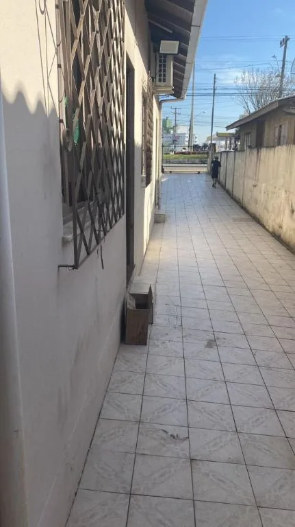 Casa à Venda em Itajaí no Centro: 3 Quartos, 80m², 9 Vagas de Garagem - Foto 6