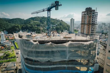 Apartamento para Venda em Itajaí no Centro com 4 Quartos e 200m² | Piscina e Varanda Gourmet - Foto 20