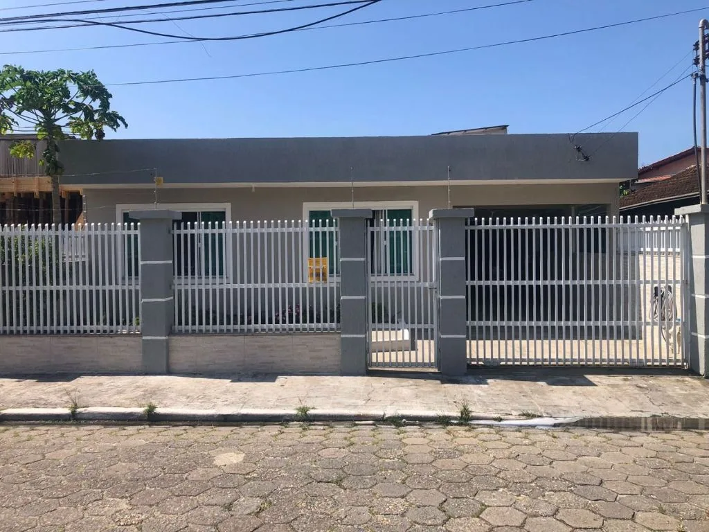 Casa à Venda em Itajaí no São João: 148m² - Foto 2