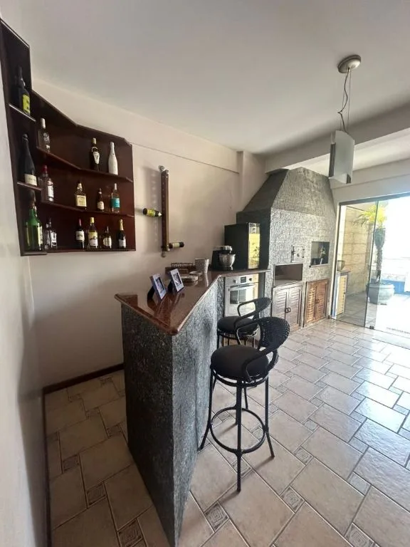 Casa para alugar em Itajaí no Centro: 5 Quartos, 550m², 2 Vagas de Garagem - Foto 35