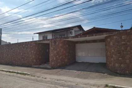 Casa para Venda em Itajaí no São Vicente com 6 Quartos e 310m² | 2 Suítes e 3 Vagas de Garagem - Foto 15