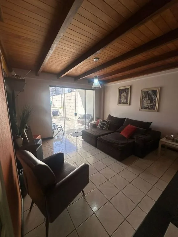Casa para alugar em Itajaí no Centro: 5 Quartos, 550m², 2 Vagas de Garagem - Foto 37