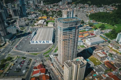 Apartamento para Venda em Itajaí no Centro com 2 Quartos e 61m² | Piscina e Varanda Gourmet - Foto 5