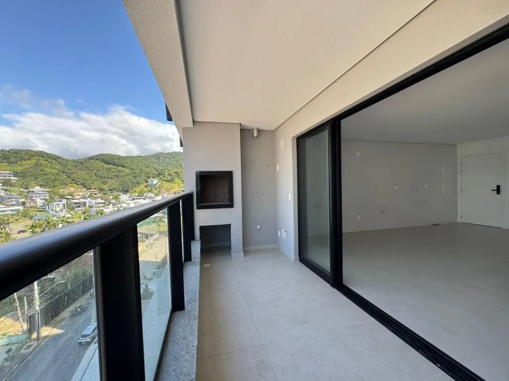 Apartamento à Venda em Itajaí no Praia Brava de Itajaí: 3 Quartos, 106M², 3 Suítes e 2 Vagas de Garagem (Ref: 55)