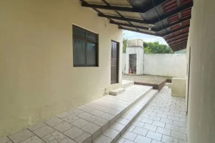 Casa para Aluguel em Itajaí no Espinheiros com 3 Quartos e 120m² | 1 Suíte e 3 Vagas de Garagem - Foto 14