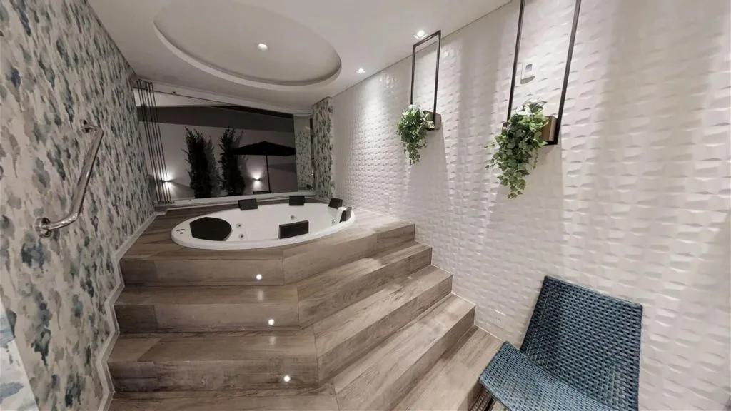 Apartamento à Venda em Itajaí no Cabeçudas: 2 Quartos, 77M², 2 Suítes e Garagem Coberta (Ref: 85)