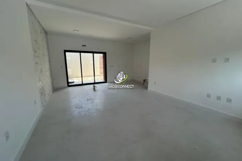 Sobrado para Venda em Itajaí no São João com 3 Quartos e 105m² | 1 Suíte e 2 Vagas de Garagem - Foto 1